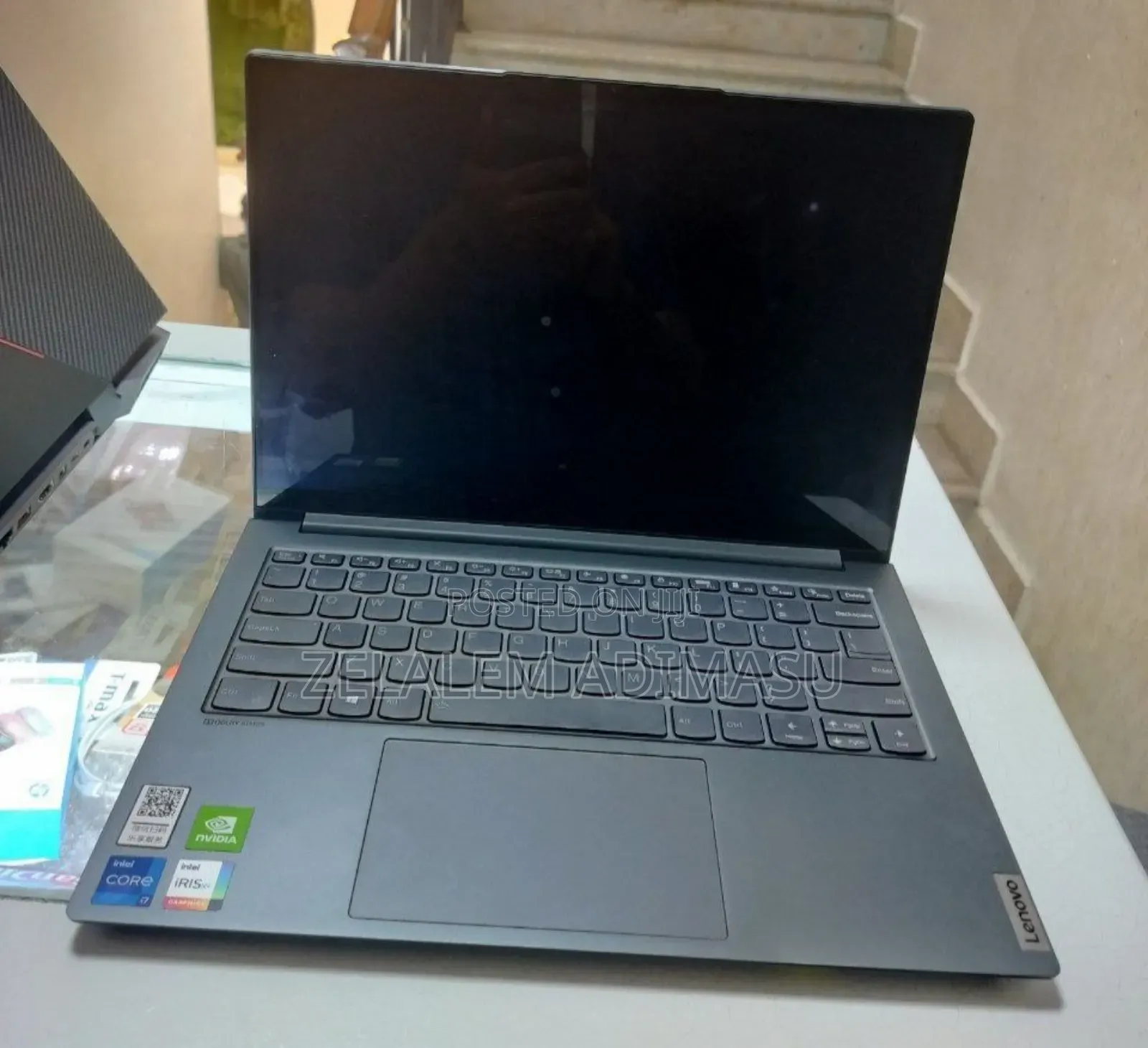 New Laptop Lenovo Yoga 9i 16GB Intel Core I7 SSD 512GB