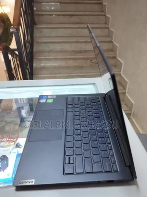 New Laptop Lenovo Yoga 9i 16GB Intel Core I7 SSD 512GB