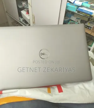 New Laptop Dell Latitude 15 3580 16GB Intel Core I5 SSD 256GB