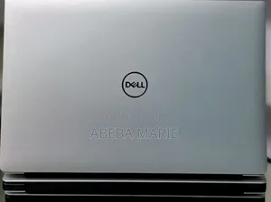 New Laptop Dell Precision 15 3520 32GB Intel Core I7 SSD 512GB