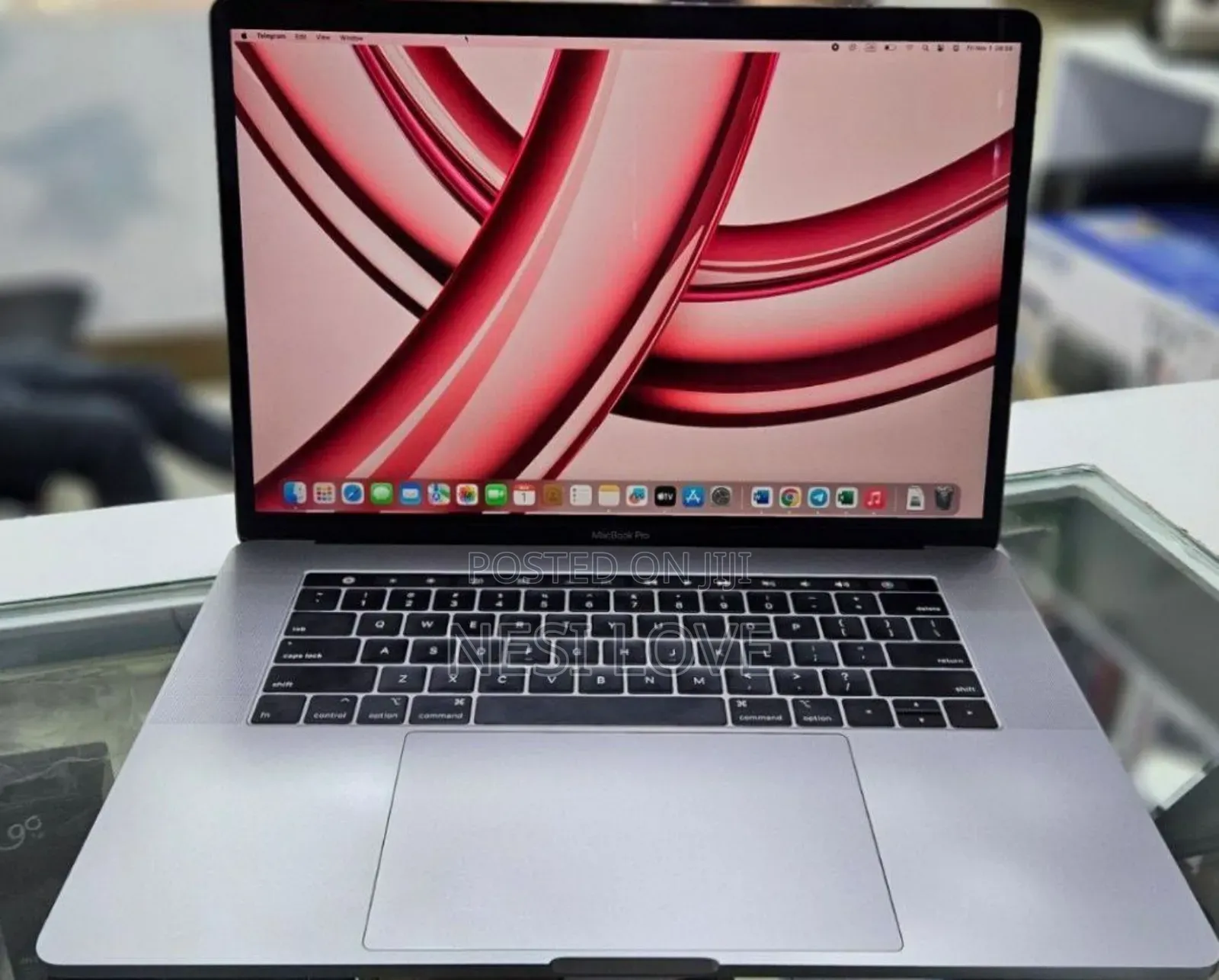 New Laptop Apple MacBook Pro 2019 16GB Intel Core I9 SSD 1T