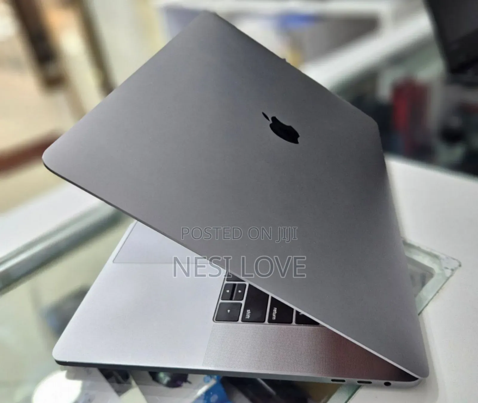 New Laptop Apple MacBook Pro 2019 16GB Intel Core I9 SSD 1T