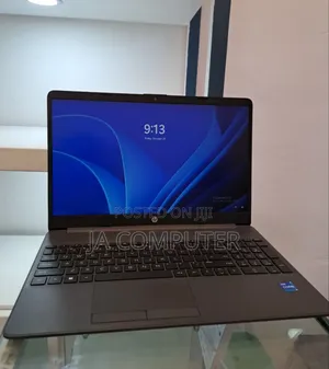 New Laptop HP Stream Notebook 8GB Intel Core I5 SSD 1T
