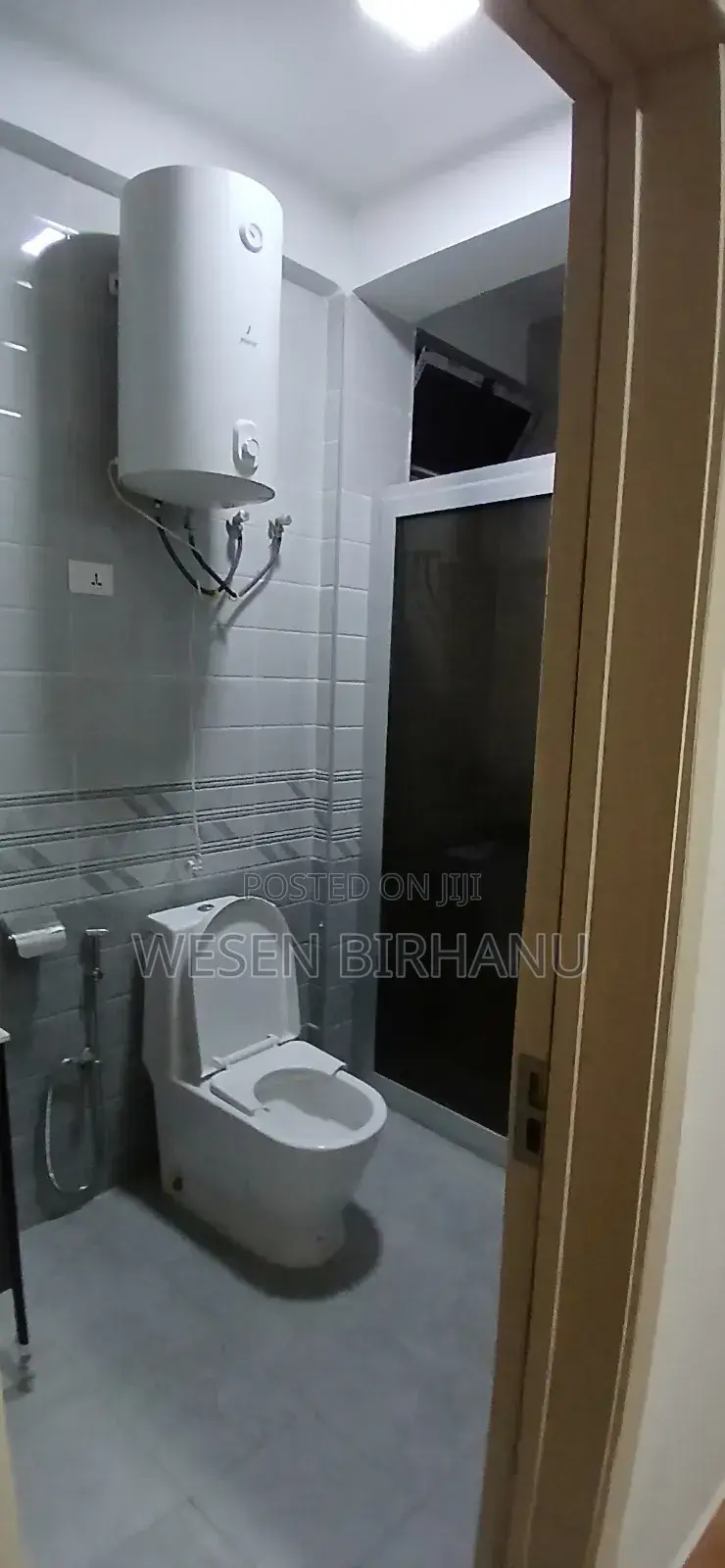 8bdrm House in አየት G+2 አካባቢ, Bole for rent