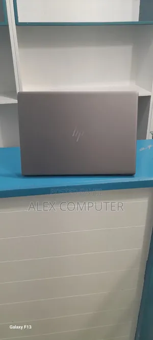 New Laptop HP ZBook Studio 8GB Intel Core I5 SSD 256GB