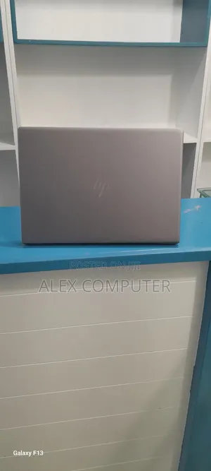 New Laptop HP ZBook Studio 8GB Intel Core I5 SSD 256GB