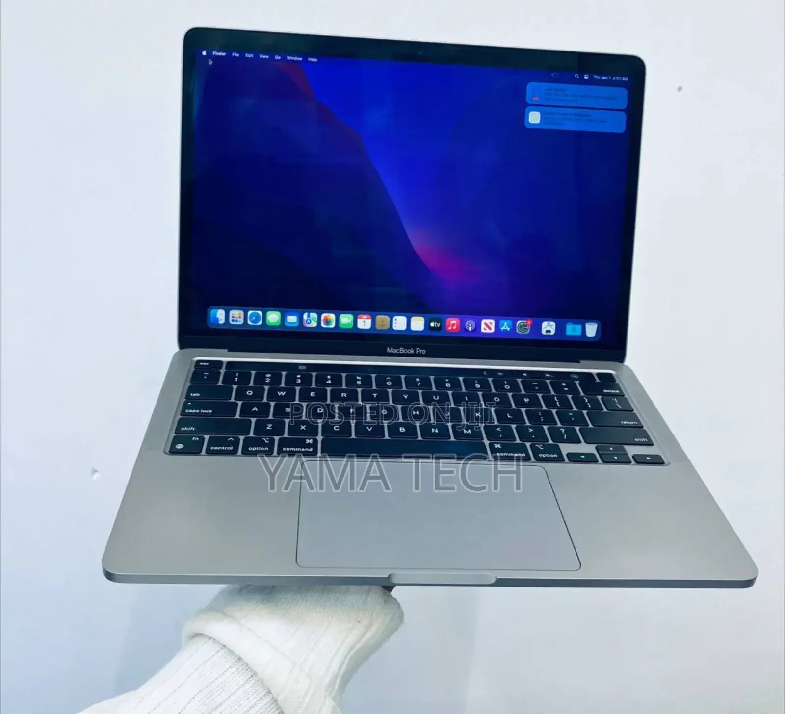 New Laptop Apple MacBook Pro 2021 M1 8GB Apple M1 SSD 256GB