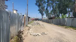 3bdrm House in Yeka for sale