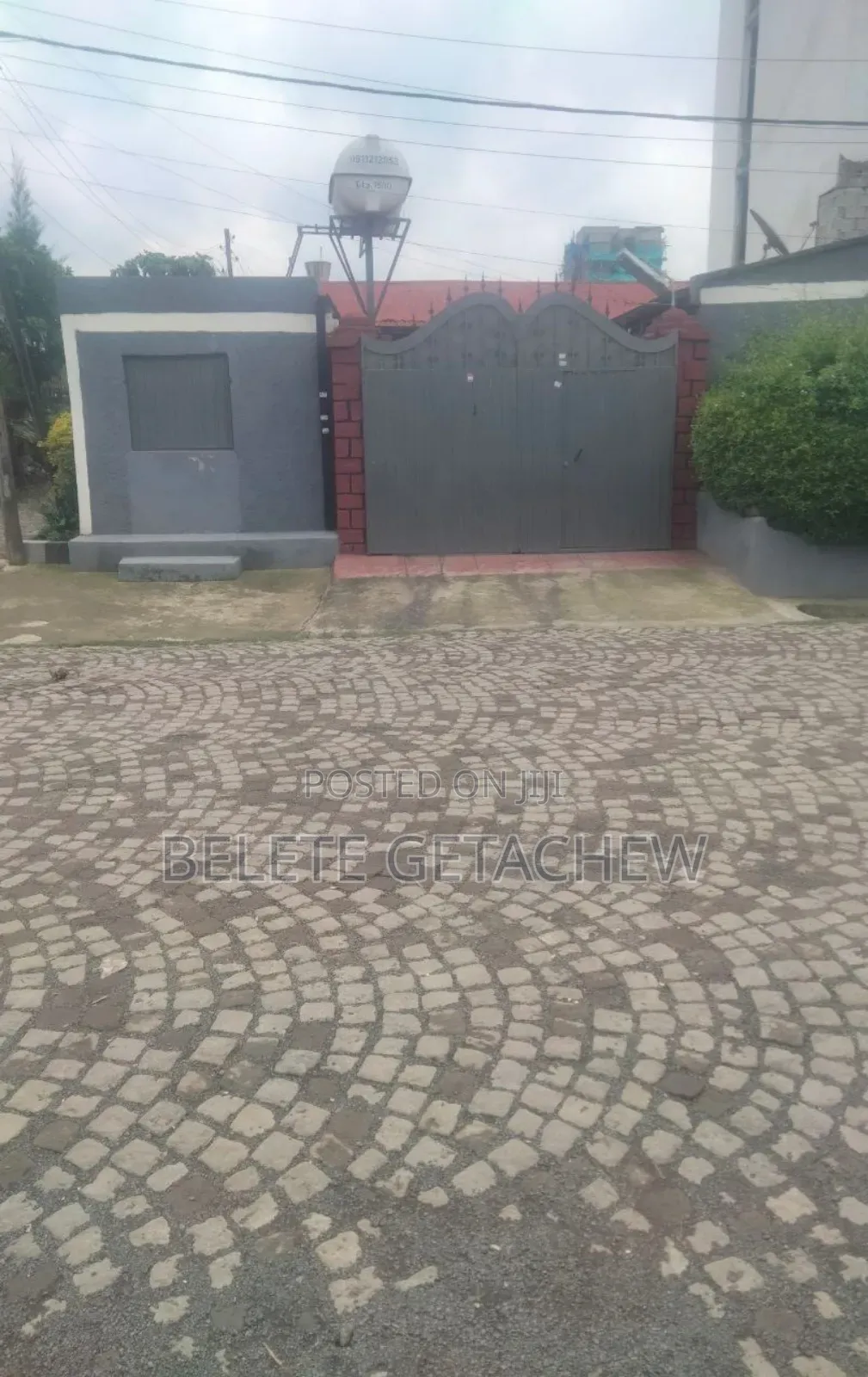 3bdrm Villa in Gerji, L-Shape Villa, Bole for sale