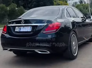 Mercedes-Benz C180 2021 Black