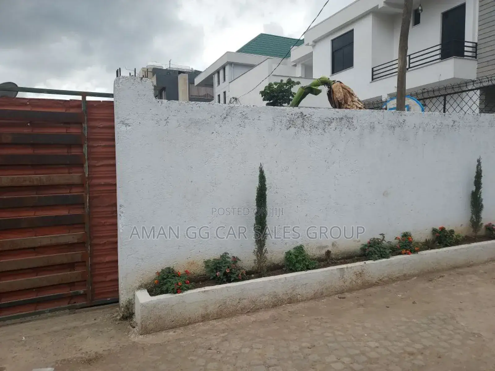 Furnished 4bdrm Apartment in Yeka for sale