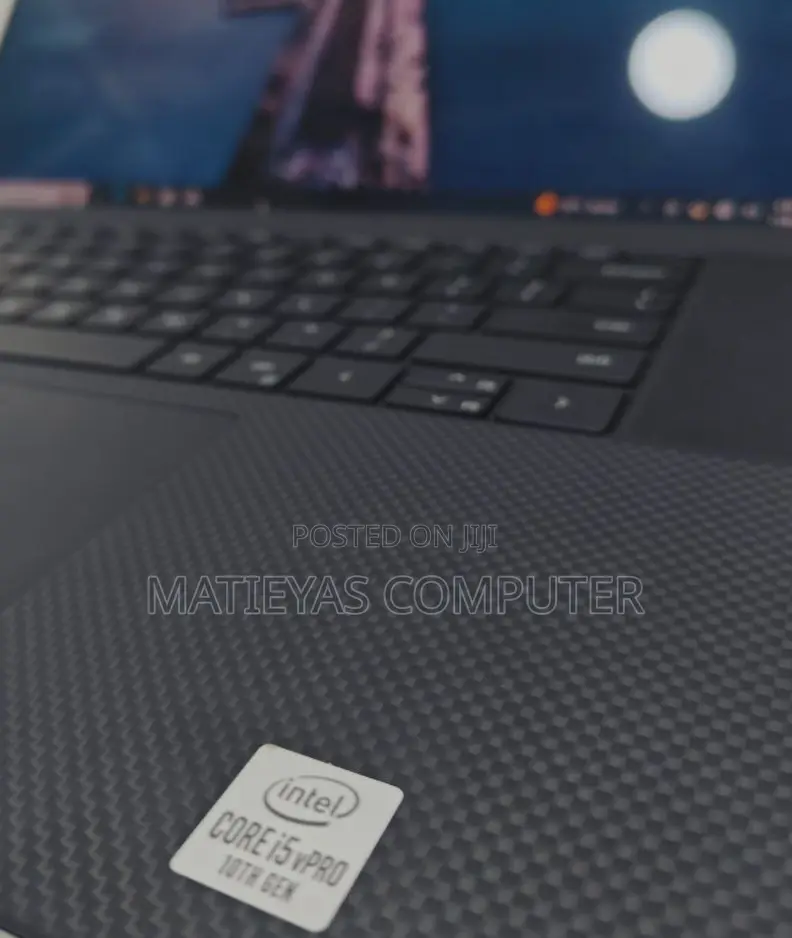 New Laptop Dell 16GB Intel Core I5 SSD 512GB