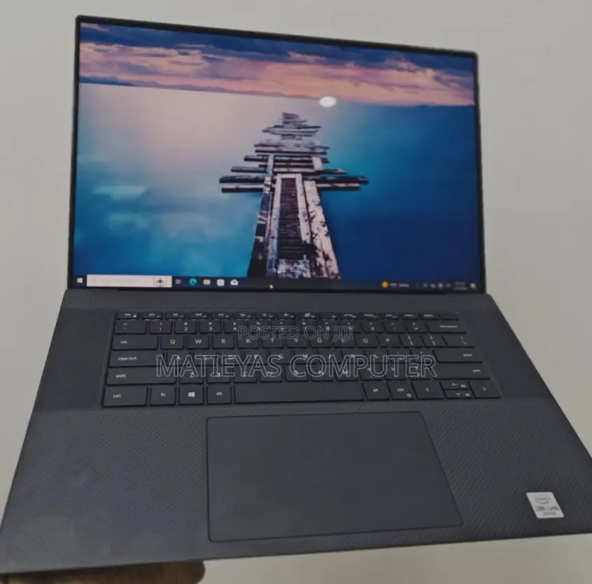 New Laptop Dell 16GB Intel Core I5 SSD 512GB