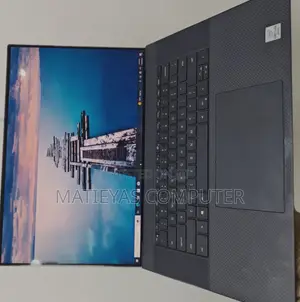 New Laptop Dell 16GB Intel Core I5 SSD 512GB