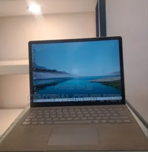 New Laptop Microsoft Surface 16GB Intel Core i7 SSD 256GB