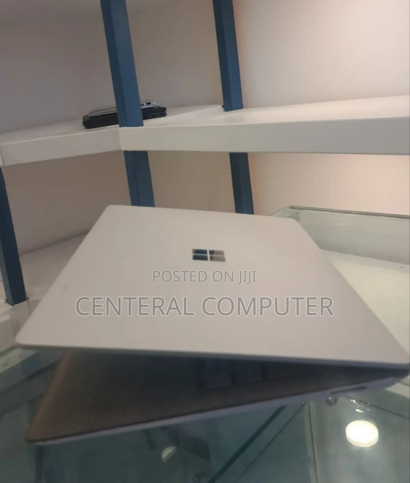 New Laptop Microsoft Surface 16GB Intel Core i7 SSD 256GB