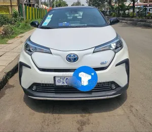 Toyota C-HR 2022 White