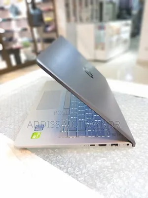 New Laptop HP Pavilion 15 8GB Intel Core I5 SSD 512GB