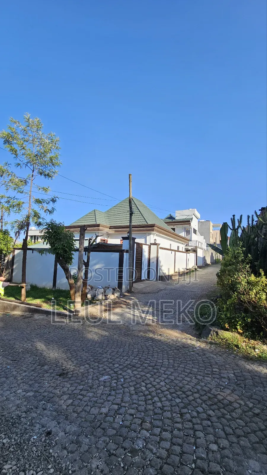 5bdrm Villa in Kolfe Keranio for sale
