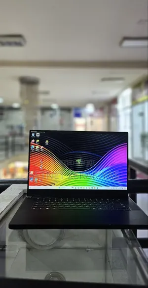 Photo - New Laptop Razer Blade 16GB Intel Core I7 SSD 512GB