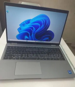 Photo - New Laptop Dell Latitude 5310 16GB Intel Core I5 SSD 256GB