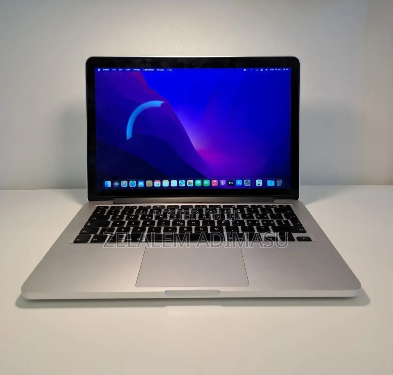 New Laptop Apple MacBook Pro 2015 8GB Intel Core I5 SSD 256GB