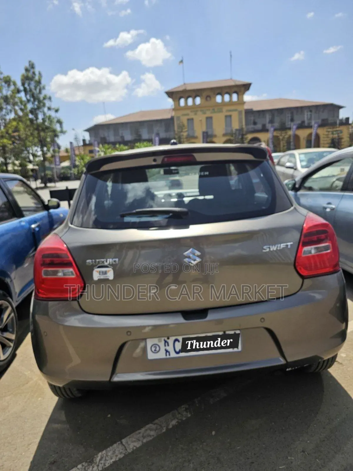 Suzuki Swift 2022 Gray