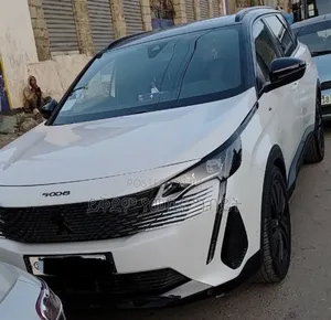 Photo - Peugeot 5008 2022 White