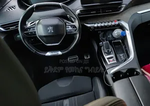 Peugeot 5008 2022 White