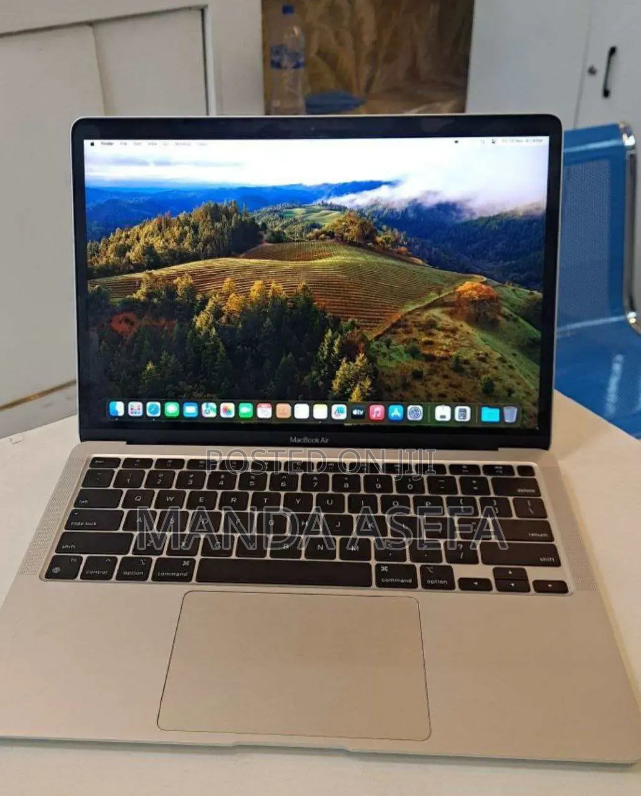 New Laptop Apple MacBook Pro M1 8GB Apple M1 SSD 256GB