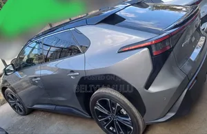 New Toyota bZ4X 71.4 kWh AWD 2023 Gray