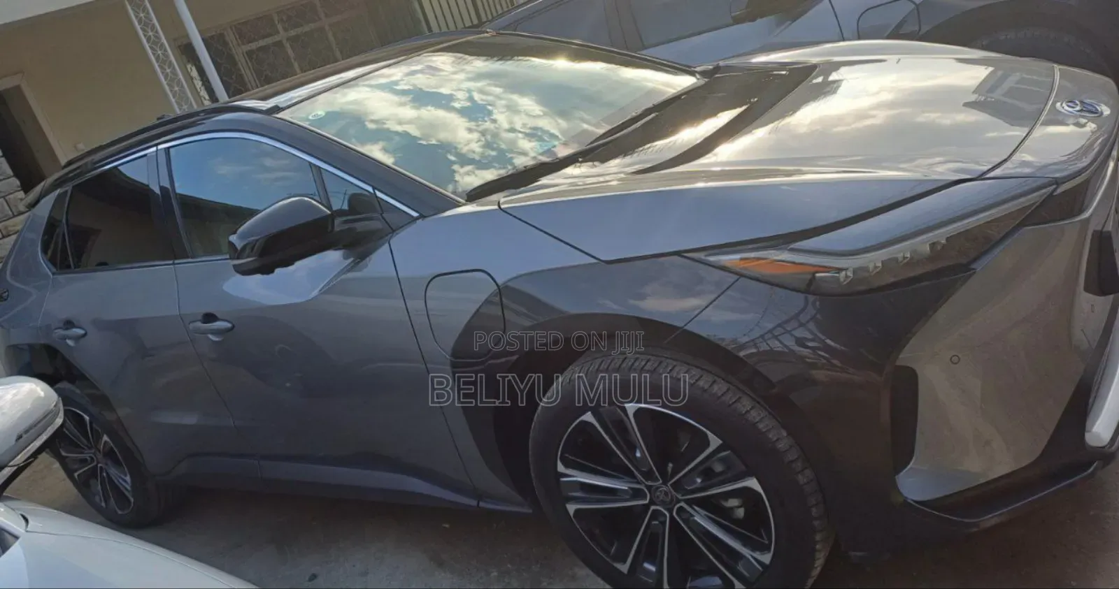 New Toyota bZ4X 71.4 kWh AWD 2023 Gray