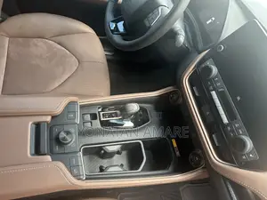 New Toyota Grand Highlander 2024 Black