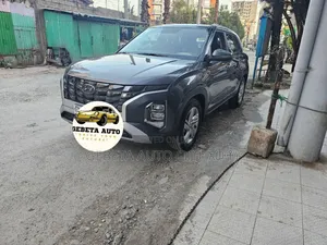 Hyundai Creta 2023 Silver