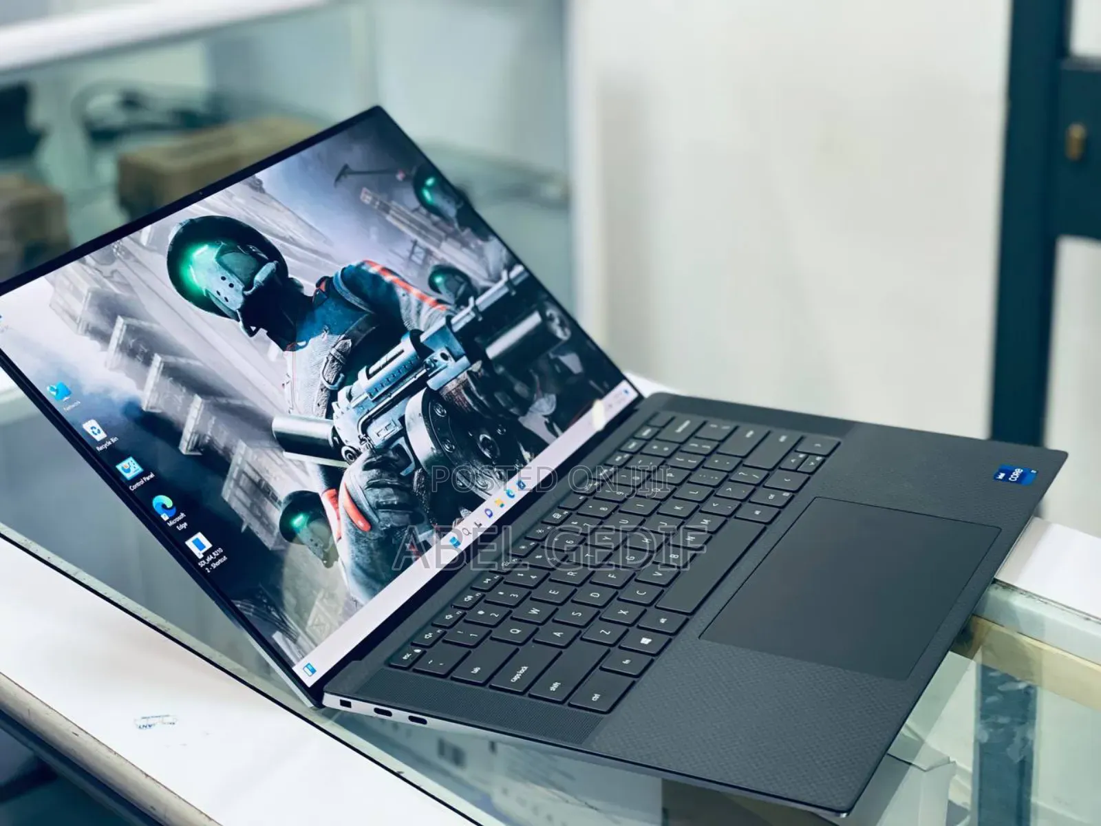 New Laptop Dell Precision 5550 16GB Intel Core I7 SSD 512GB