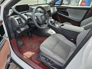 New Toyota bZ4X 71.4 kWh AWD 2023 White