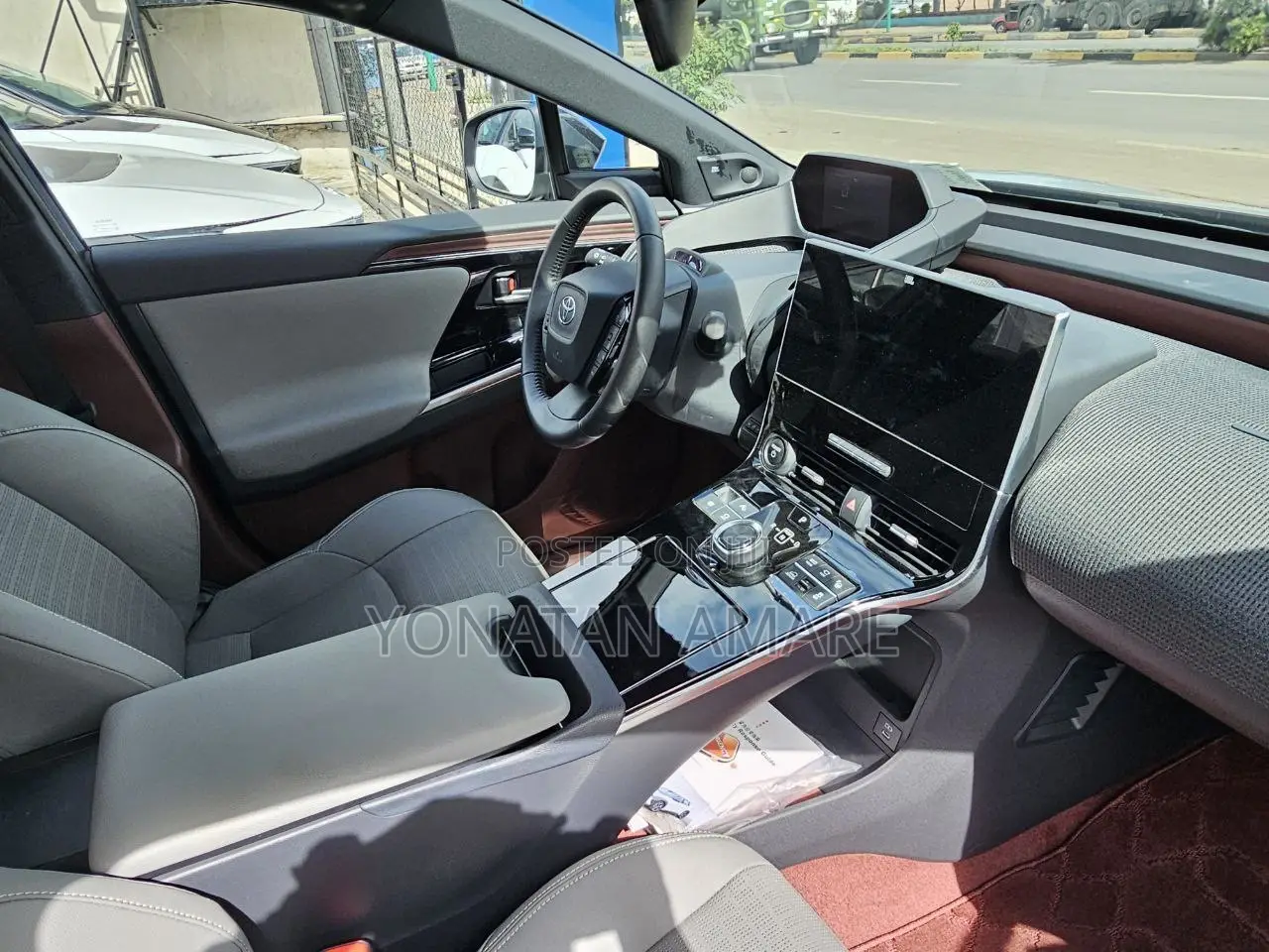 New Toyota bZ4X 71.4 kWh AWD 2023 White