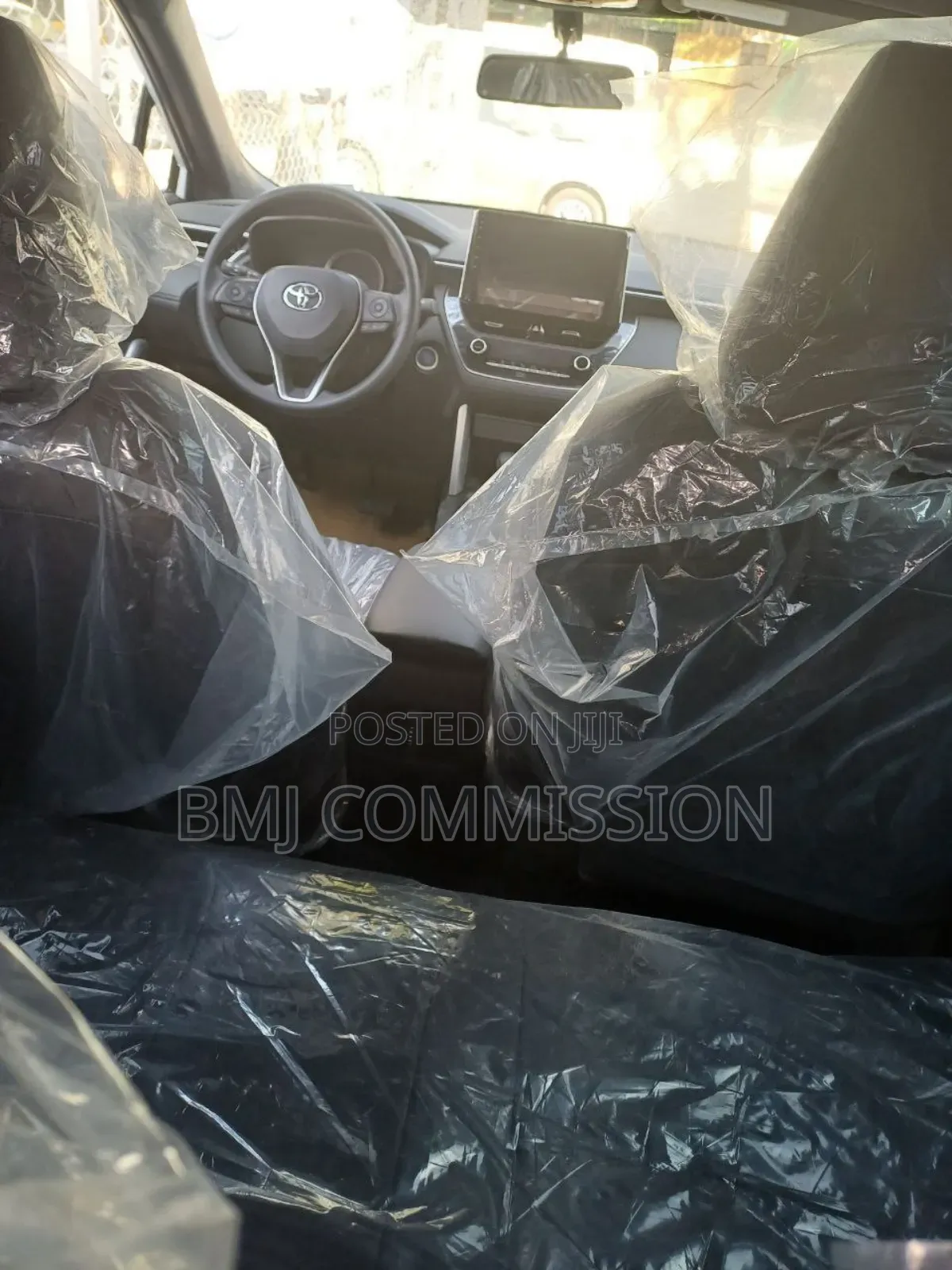 New Toyota Corolla Cross L 2WD 2024 White