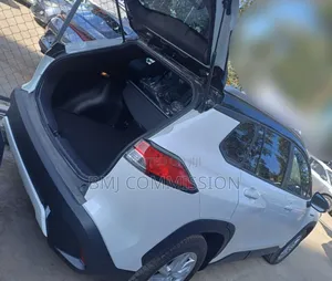 New Toyota Corolla Cross L 2WD 2024 White