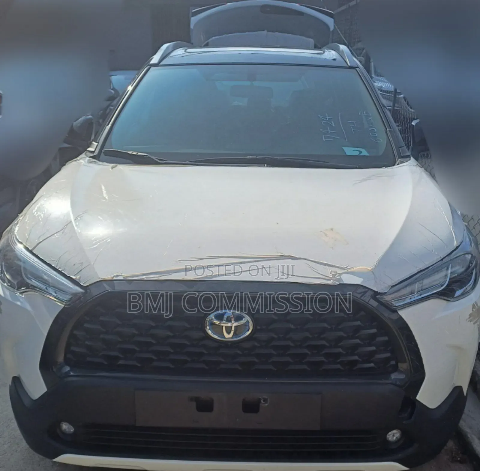 New Toyota Corolla Cross L 2WD 2024 White