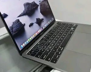 New Laptop Apple MacBook Pro 2019 8GB Intel Core I5 SSD 256GB