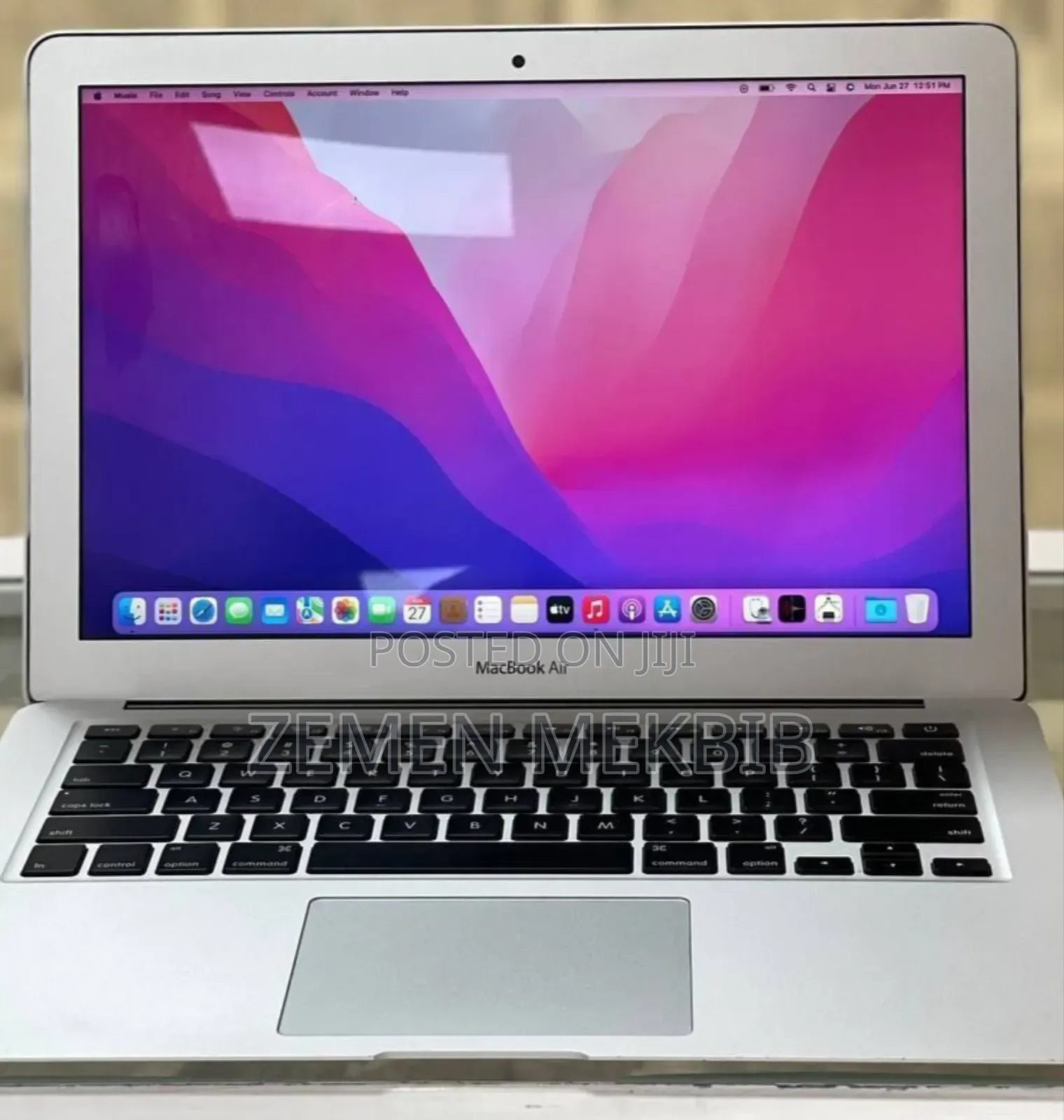 New Laptop Apple MacBook Air 2015 8GB Intel Core I5 SSD 256GB