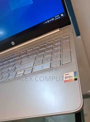 New Laptop HP Stream Notebook 8GB Intel Core I5 SSD 256GB