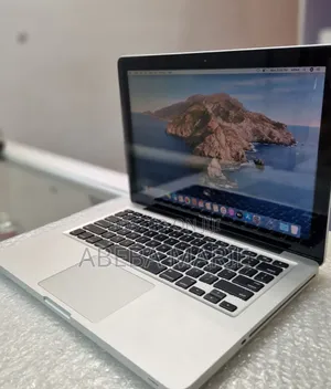 Photo - New Laptop Apple MacBook Pro 2012 4GB Intel Core I5 SSD 500GB
