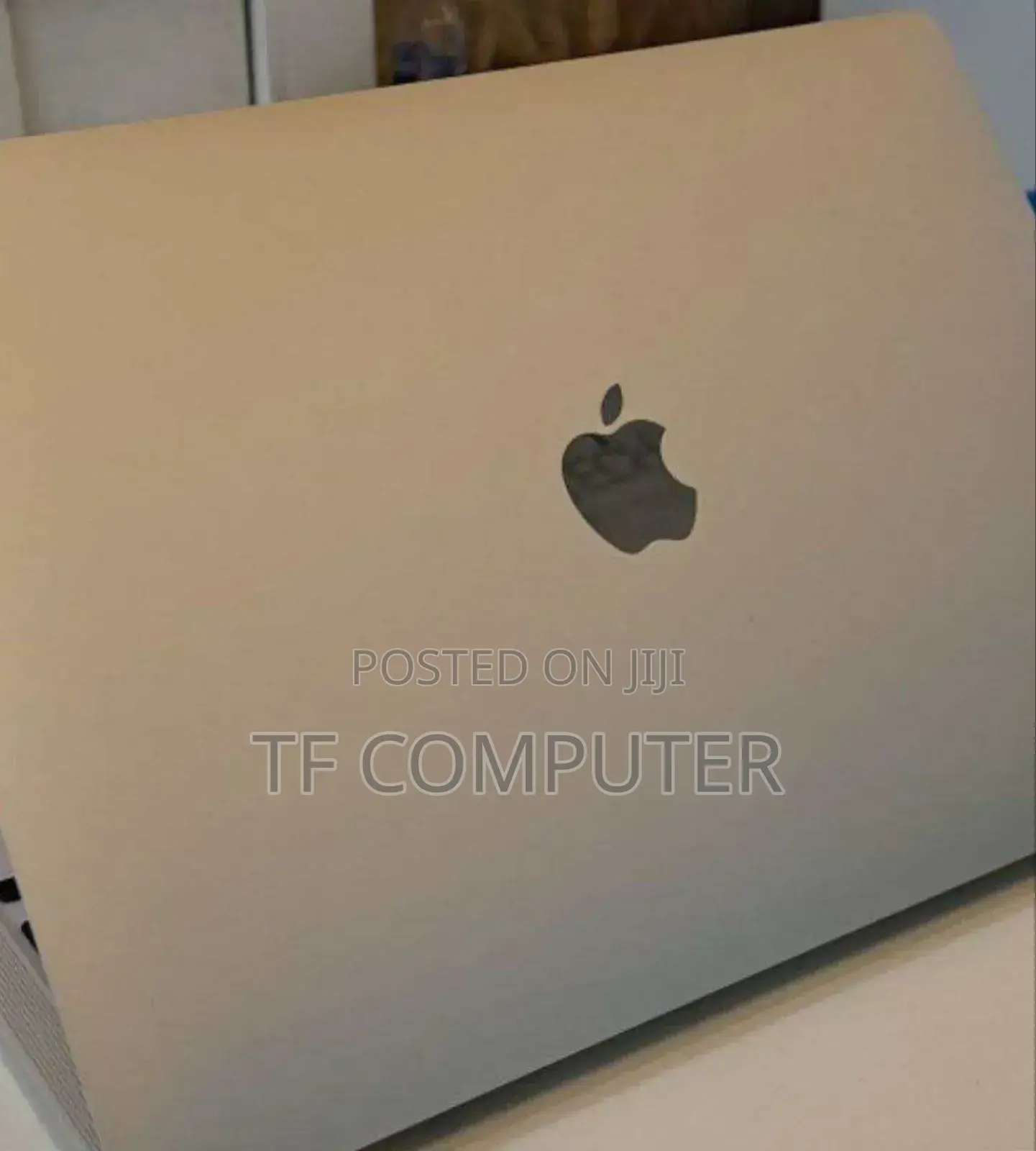 New Laptop Apple MacBook Air 2020 M1 8GB Intel Core i7 SSD 256GB