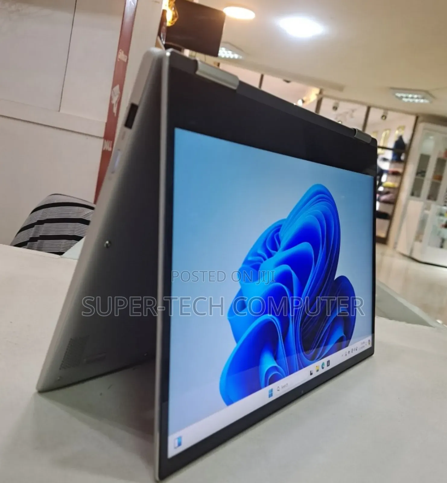 New Laptop Lenovo Yoga 730 8GB Intel Core I5 SSD 512GB