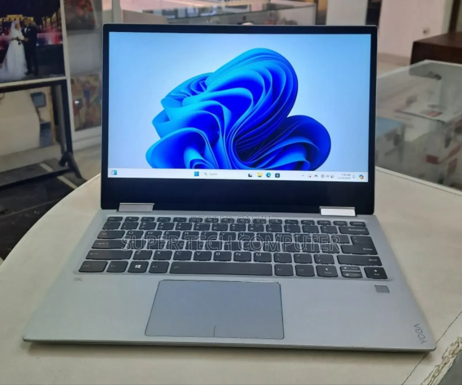 New Laptop Lenovo Yoga 730 8GB Intel Core I5 SSD 512GB