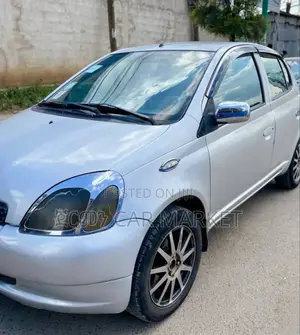 Toyota Vitz 2001