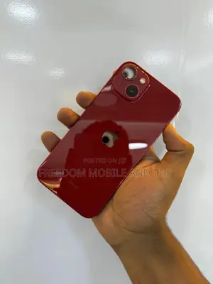 Apple iPhone 13 256 GB Red