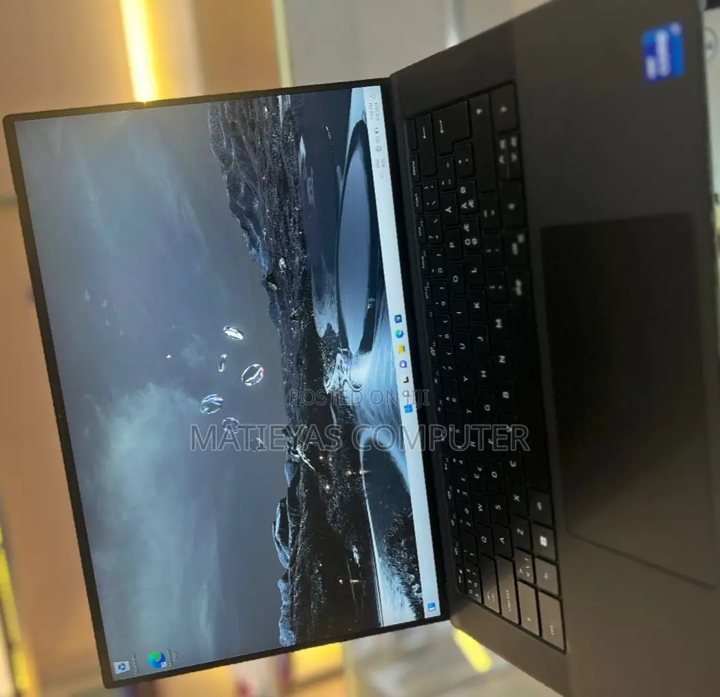 New Laptop Dell XPS 15 16GB Intel Core I7 SSD 512GB